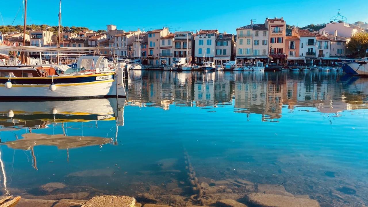 Magnifique Appartement A Cassis,Parking,2 Pas Du Port Exterior foto