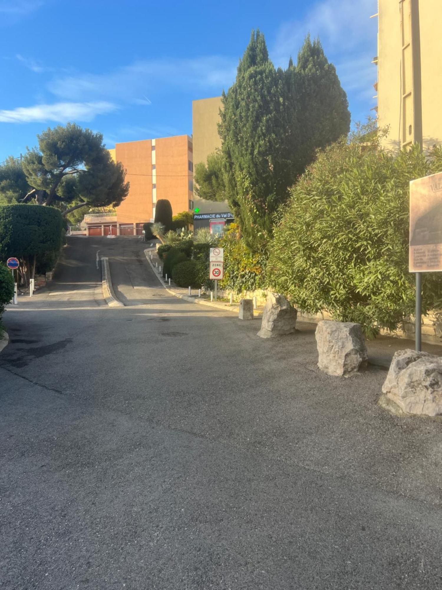 Magnifique Appartement A Cassis,Parking,2 Pas Du Port Exterior foto